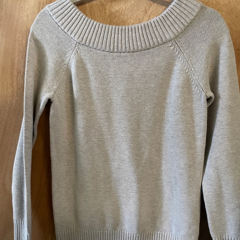 Banana Republic Off-the-Shoulder Gray Sweater